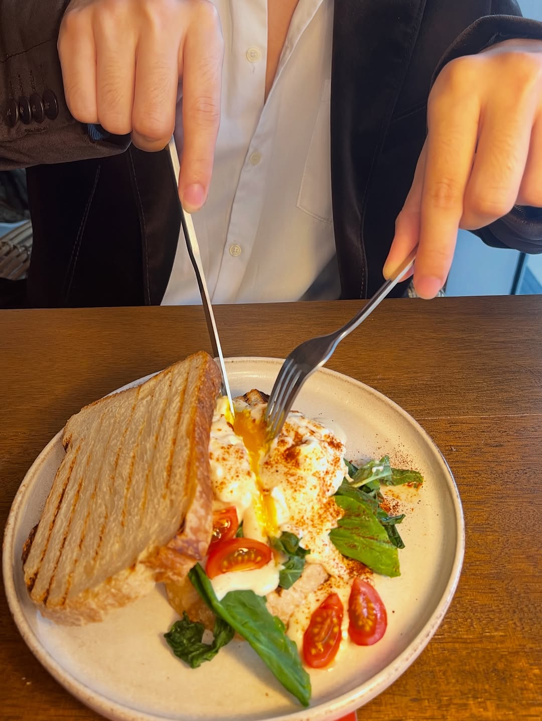 Egg Verde dish with poached eggs